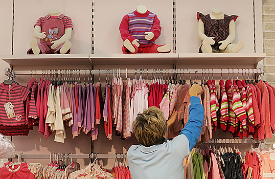 Посещаемость детских магазинов в сентябре — октябре упала на 25% год к году