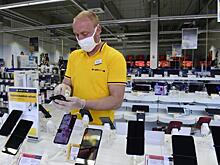 Россияне перестали пользоваться дешевыми смартфонами