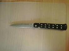 В торговом центре мужчина перерезал горло бывшей жене