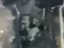 Беспилотник снял на видео рукопашный бой российского бойца с солдатом ВСУ в окопе