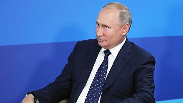 Путин отметил важность визита премьера Госсовета Китая в Россию