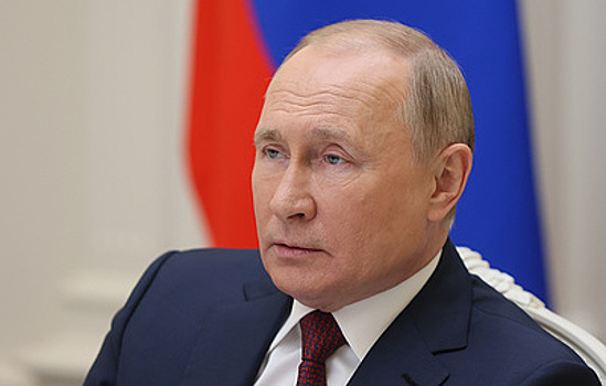 Путин поручил кабмину за неделю подготовить план действий в связи с новым штаммом