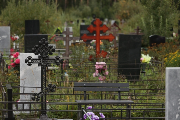 Красноярские кладбища в Родительский день откроют раньше обычного