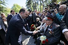 Премьер Грузии Гарибашвили почтил память погибших в ходе Великой Отечественной войны