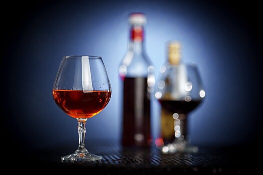 Фальшивый премиум: жителя Новороссийска ждёт суд за подделку дорогого алкоголя