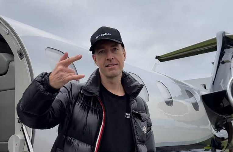 СК возбудил уголовное дело о склонении к изнасилованию на блогера Алекса Лесли