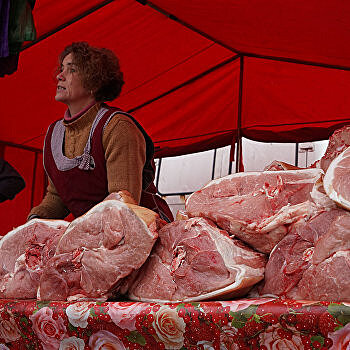 В Киеве запретили продавать мясо и молоко на ярмарках без холодильников