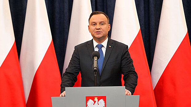 Президент Польши одобрил законопроект о Холокосте