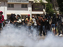 Солдаты элитного полка присоединились к протестам против президента островной страны