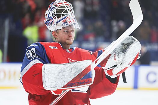 «Локомотив» продлил контракт с вратарем