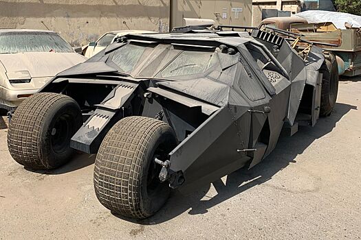 В Дубае обнаружили брошенный «Бэтмобиль»