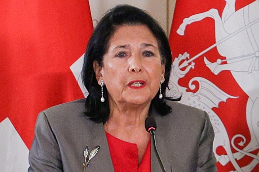 Зурабишвили предупредила о свержении власти в случае отказа от новых выборов