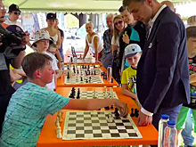Школьник из Подмосковья обыграл чемпиона мира по шахматам