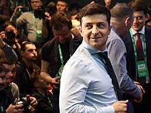 Зеленский отжался в вышиванке.Видео