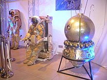 Костюмы животных-космонавтов и "космическую" еду показали на выставке