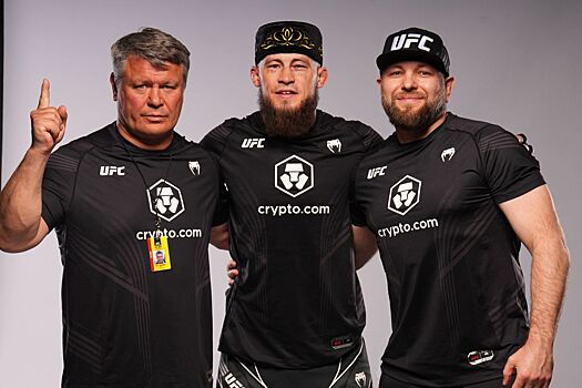 Фахретдинов дал прогноз на бой Оливейры и Царукяна на UFC 300