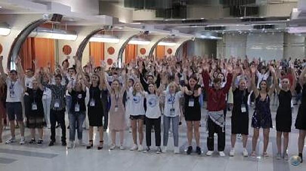 Молодые люди из 48-ми стран посетили Москву в рамках программы «Здравствуй, Россия»