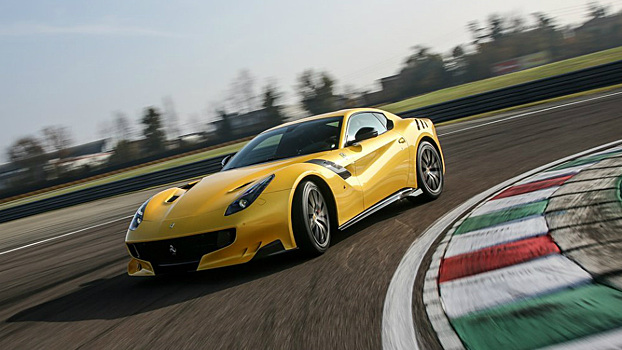 В США отзовут все электрокары Tesla Model S и суперкары Ferrari