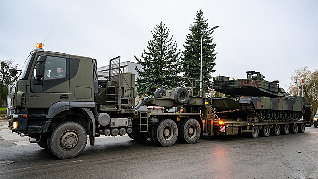 США доставили в Европу очередную партию танков и бронетехники