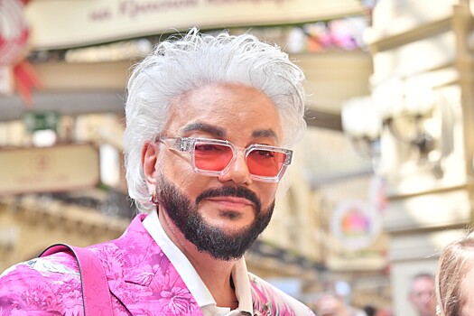 Филипп Киркоров оплатил 31 штраф после того, как был объявлен в розыск