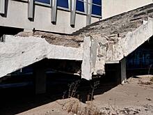 «Пожалуйста, не переживайте». Что происходит с ЦУМом?