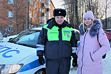 В Московской области сотрудники Госавтоинспекции помогли в трудной ситуации девушке с ребёнком