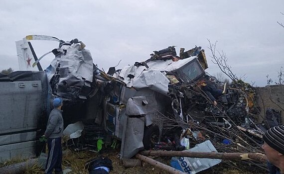 Парашютисты, погибшие при крушении L-410 в Татарстане, не прыгнули из-за слишком маленькой высоты
