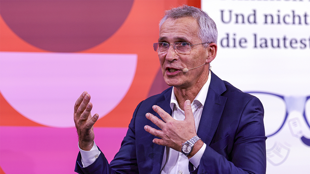 Бывший глава НАТО призвал найти способ договорится с Путиным