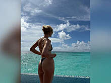 Актриса Александра Бортич снялась в бикини на Мальдивах