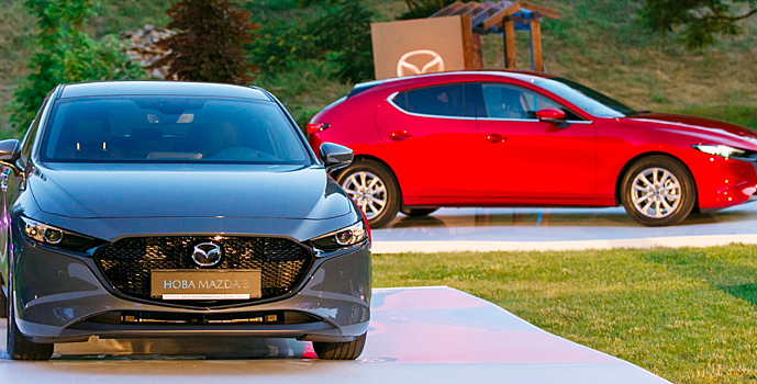 Первое знакомство: 7 главных фишек новой Mazda 3