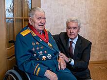 Собянин вручил ветерану ВОВ орден «За заслуги перед Отечеством» II степени