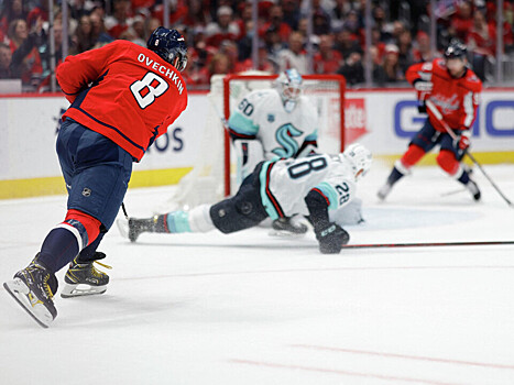 Букмекеры оценили шансы Овечкина забросить 14-ю шайбу в сезоне НХЛ
