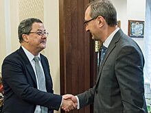 Шапша начал раздачу номеров