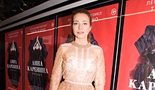 Екатерина Гусева пришла на премьерный кинопоказ мюзикла «Анна Каренина» в полупрозрачном нюдовом платье