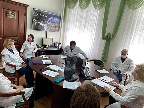 В больнице им. В.В. Виноградова подвели итоги работы за апрель и утвердили дежурства в праздники