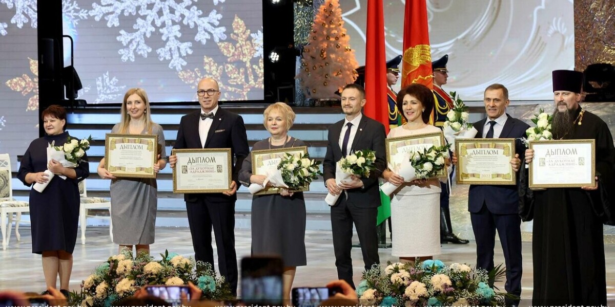 Спецпремии от Лукашенко: кому вручил награды президент Беларуси?