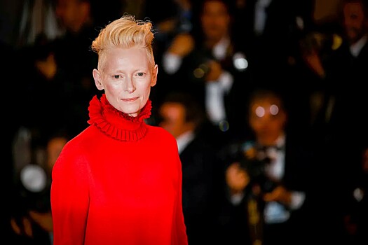 Разных размеров и цветов: Тильда Суинтон призналась, что коллекционирует зубы