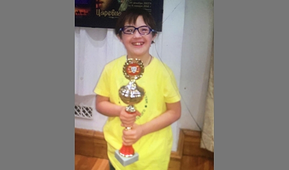 «Солнечный» 10-летний волгоградец успешно играет в театре и танцует