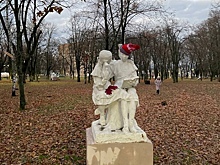 В Курске утеплили скульптуры в парке Пионеров