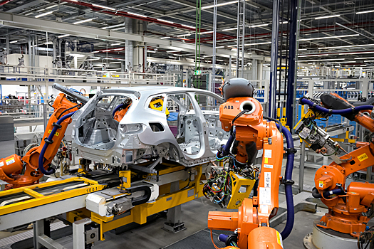 BMW и Volkswagen остановили все европейские заводы