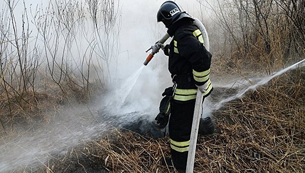 В Бурятии потушили масштабное возгорание