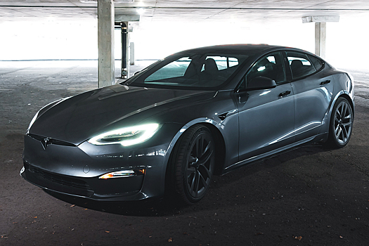 Сразу две Tesla попали в список самых ненадежных электромобилей