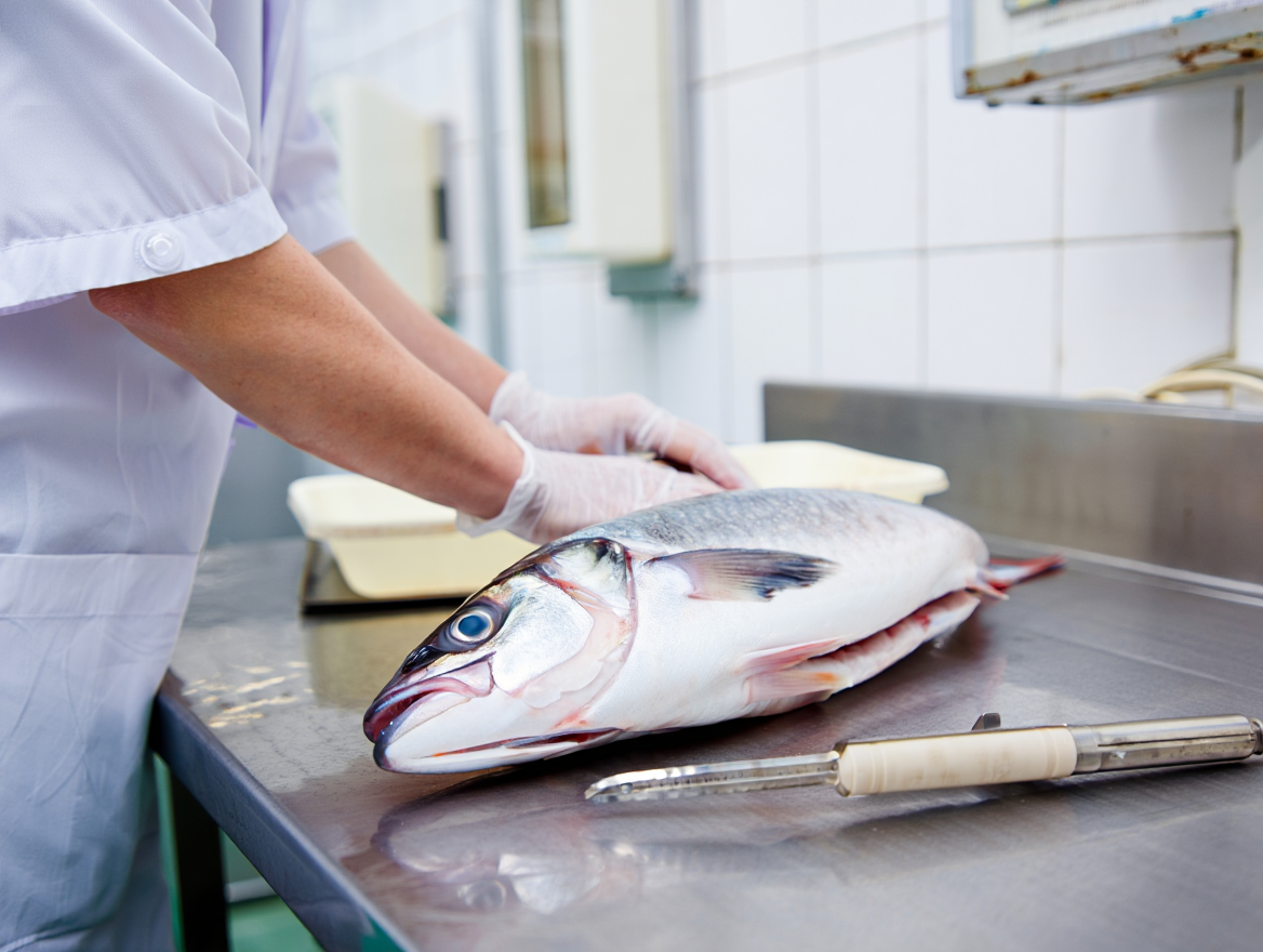 Иркутский Роспотребнадзор выявил нарушения в 7% проб рыбной продукции