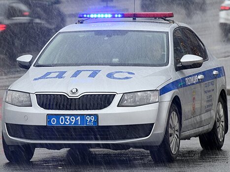 Автомобиль загорелся на 21-ом километре МКАД