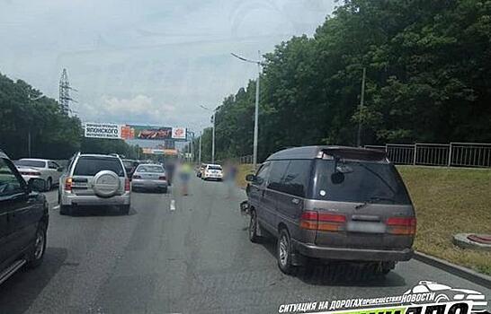 Две иномарки попали в ДТП в пригороде Владивостока