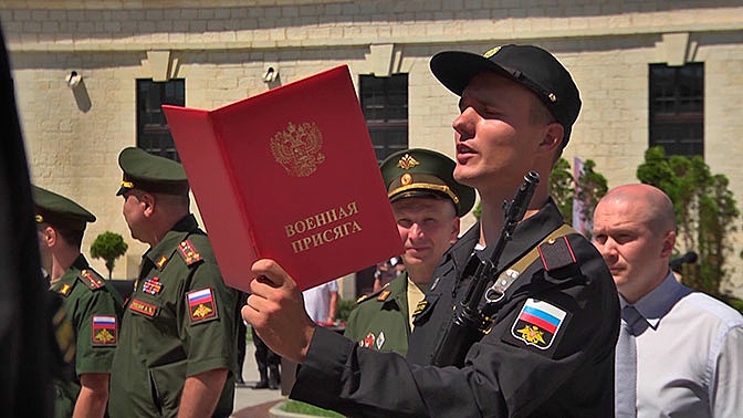 Новобранцы спортивной роты ЦСКА приняли военную присягу в Севастополе