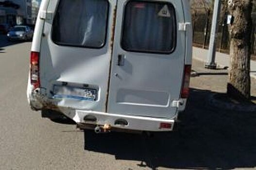 В Перми при столкновении автомобиля с маршруткой пострадали два человека