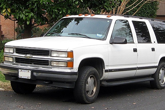 В Москве продают редкий Chevrolet Suburban - всего за 1,5 млн рублей