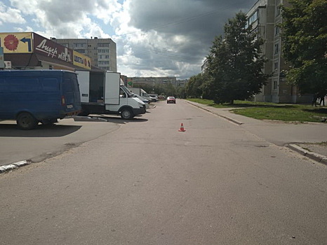 Два пешехода попали под колеса в понедельник