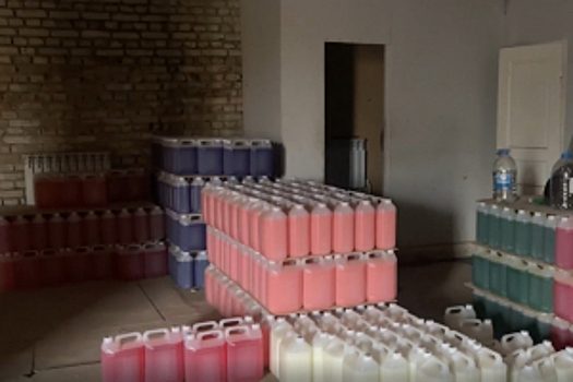 В Подмосковье полицейские ликвидировали цех по производству контрафактной бытовой химии